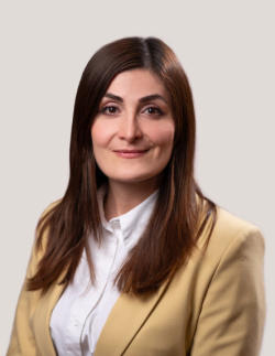 Абаян Анна Лусегеновна