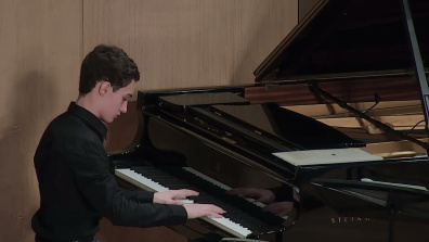 «The Nearness of You» - музыка Hoagy Carmichael