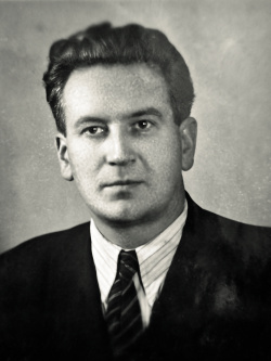 Евгений Семёнович БЕЛОВ