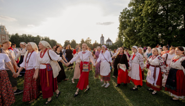 Гнесинка дважды встретила лето в Царицыно